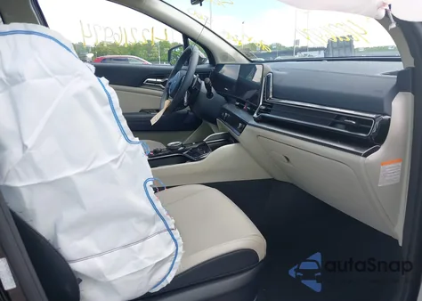 2024 Kia Sportage Hybrid Ex z USA, uszkodzony, nr VIN KNDPVCDGXR7160299